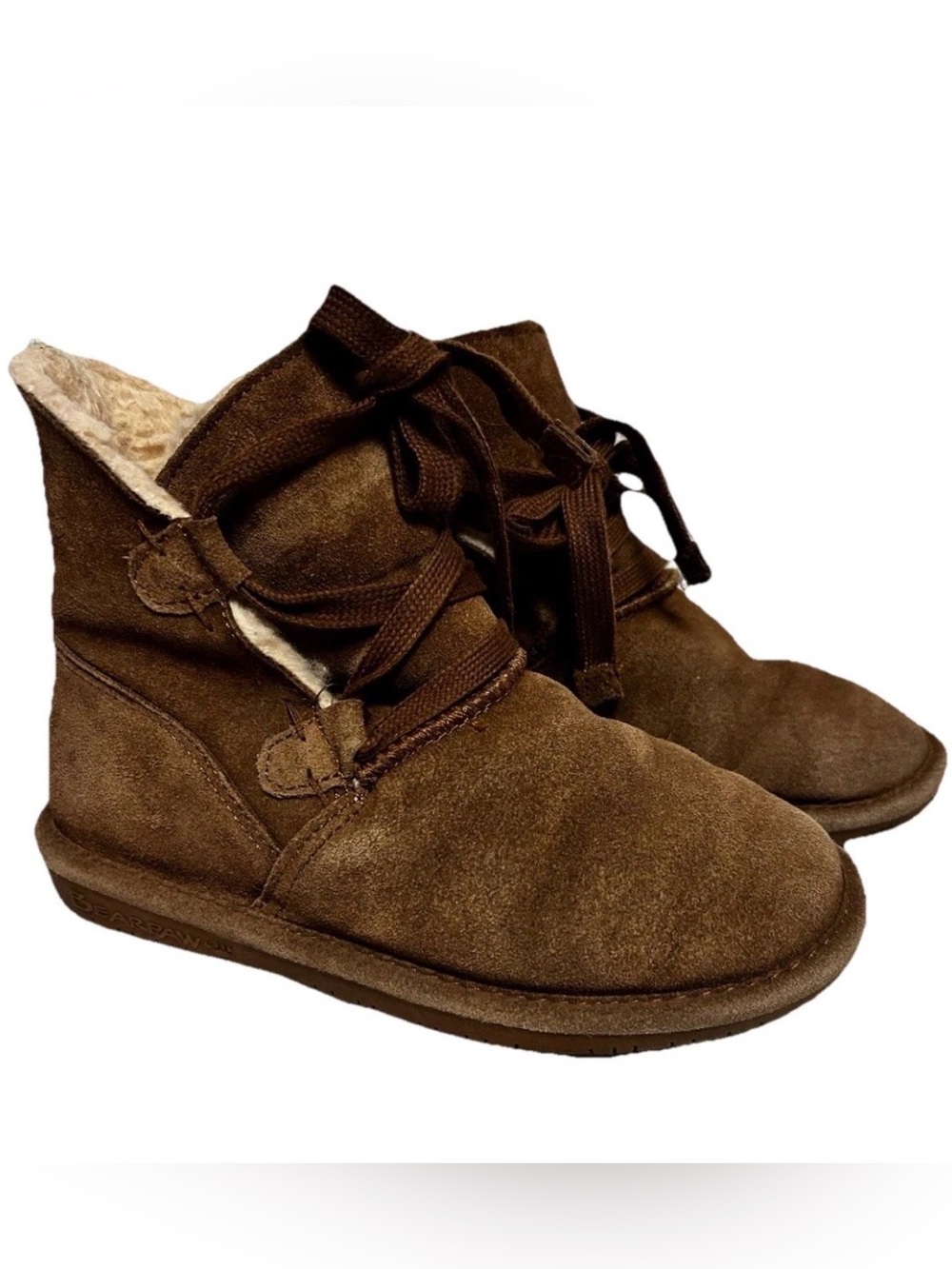 BearPaw Tan Suede comfy warm Boots for girls - size 2 youth.